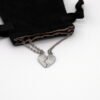 2 Pendentifs 1/2 Cœur pour couple en aluminium sur chaîne acier inoxydable.