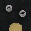 Clous d’oreilles Corbeau HFT type cabochon epoxy noir