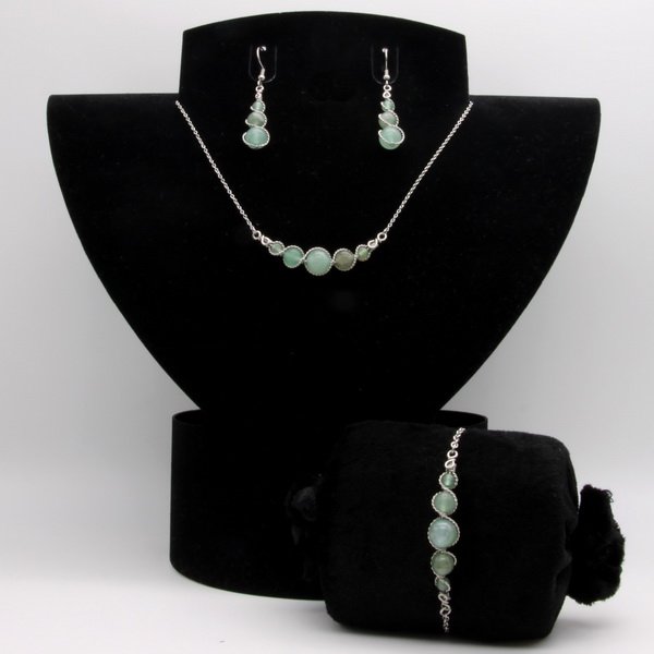 Parure : boucles d’oreilles / bracelet / collier Perles de Aventurine Verte.