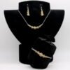 Parure : boucles d’oreilles / bracelet / collier Perles de Citrine.