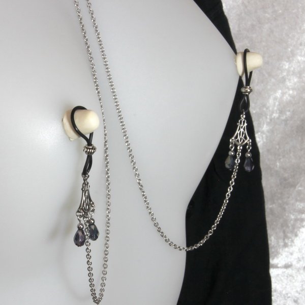 Bijoux pour seins sans piercing. Collier chaîne de seins perle de cristal de bohème grise et hématite argent.