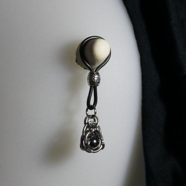 Bijoux pour seins sans piercing, Montage anneaux baroque perle hématite.