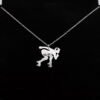 Pendentif roller derby girl en aluminium sur chaîne acier inoxydable.