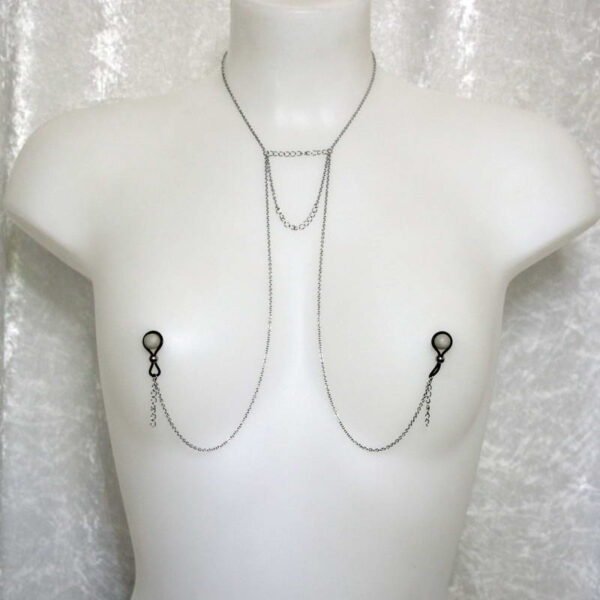 Bijoux pour seins sans piercing. Collier chaîne de seins montage 2 chaines.